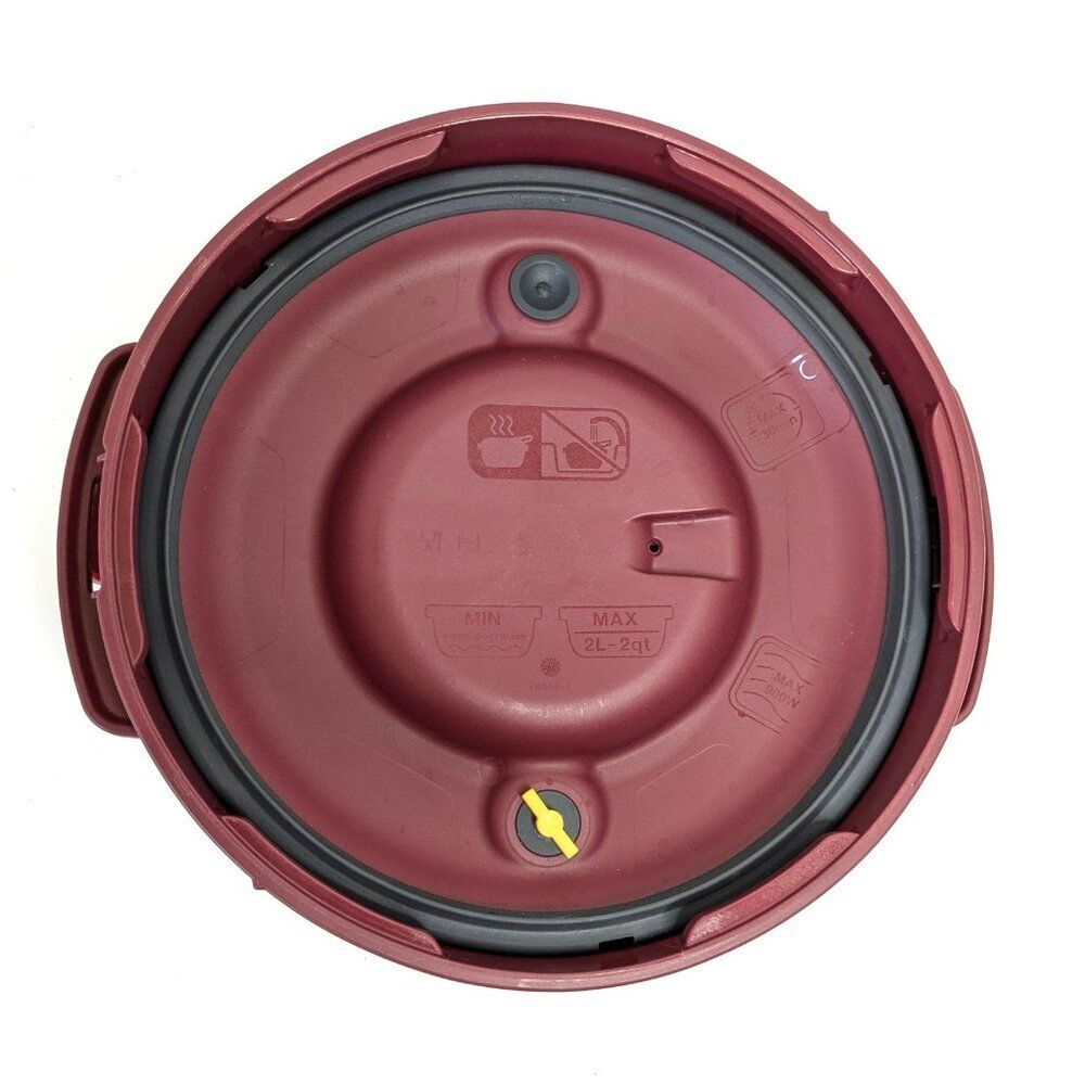 Tupperware Microwave Pressure Cooker 3 Qt / 3 L Cranberry Red 7643A-2 w/Manual - Picture 4 of 8